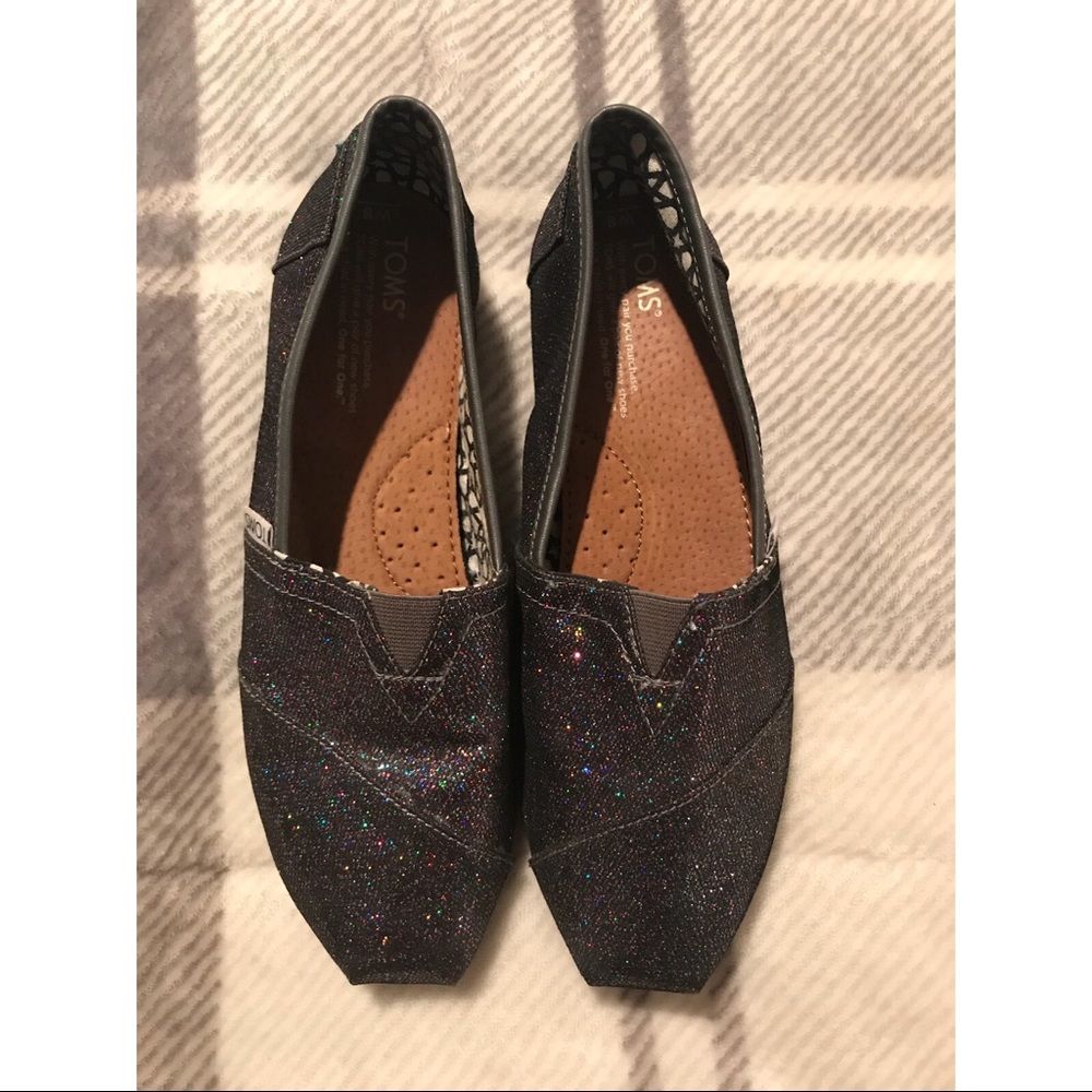 Women’s size 8 Grey Multi-colored sparkle Toms